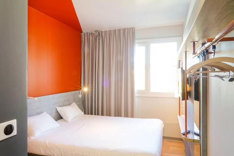 Ibis Budget Aubenas Eksteriør billede